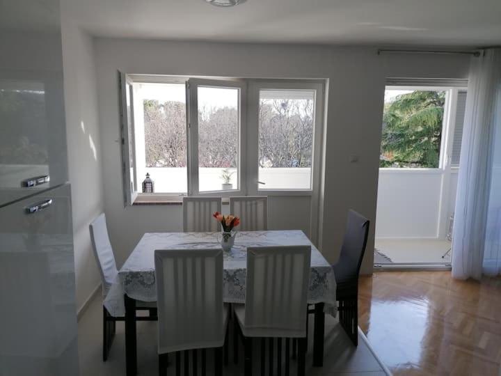 Apartamento Sunny Spot Pula Exterior foto